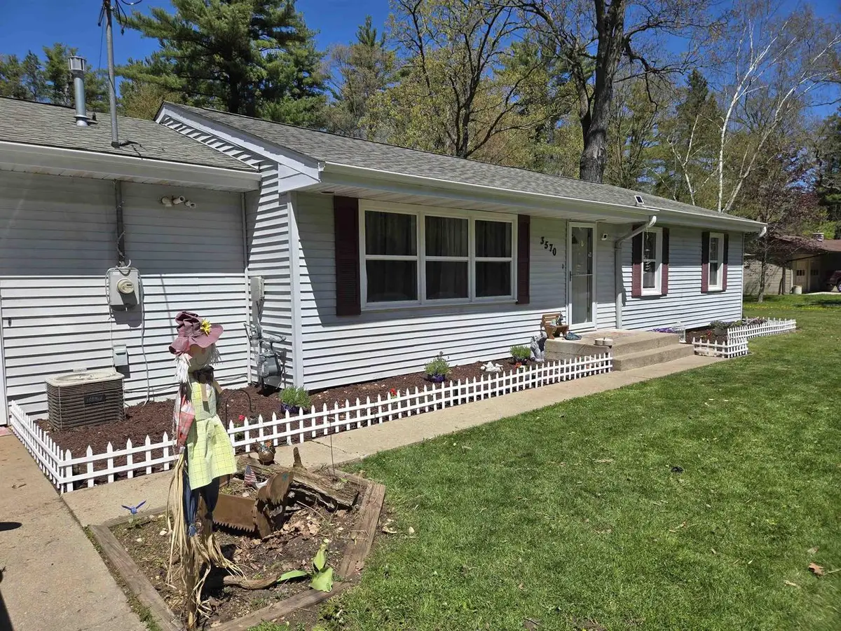 3570 County Road Q, Wisconsin Rapids, WI 54495 - #1
