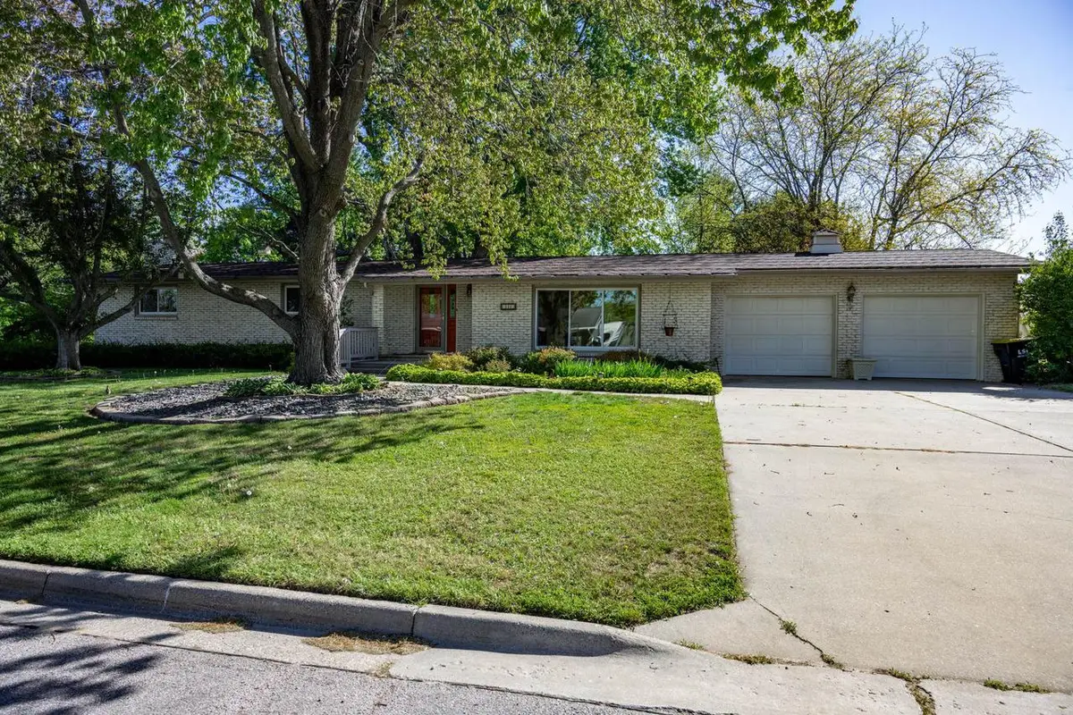 111 Monroe Street, Mauston, WI 53948 - #1