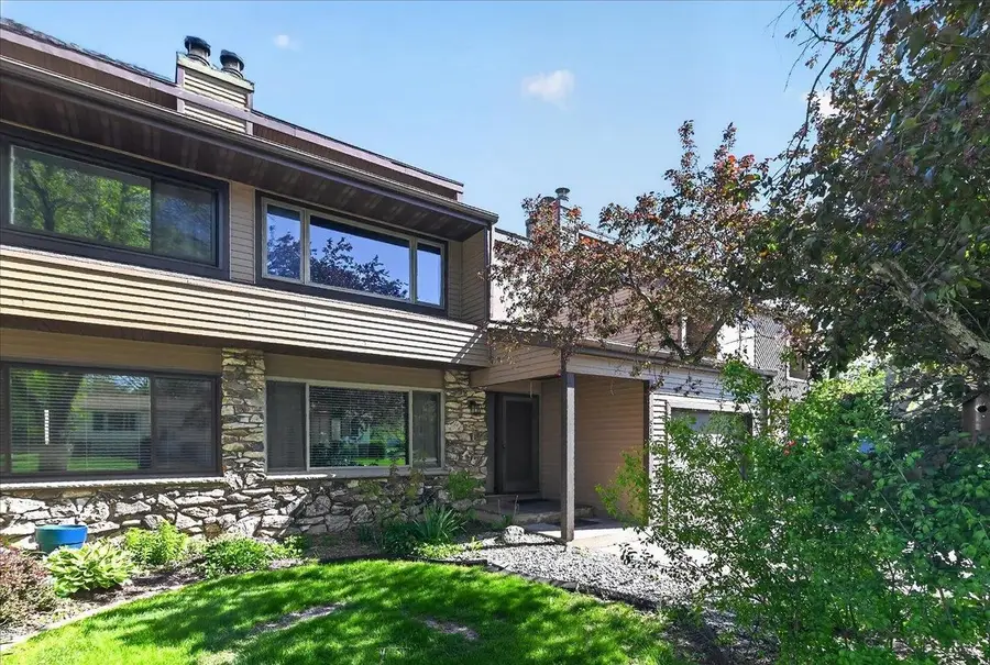 517 Knightsbridge Road, Waunakee, WI 53597 - #2