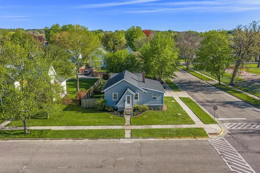431 5th Street, Baraboo, WI 53913 - #3