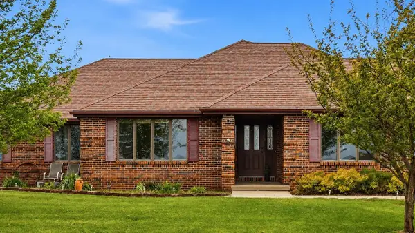 9096 E Stagecoach Trail, Warren, IL 61087