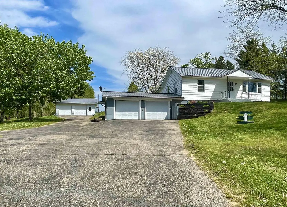 N5846 Dunning Road, Pardeeville, WI 53954 - #1