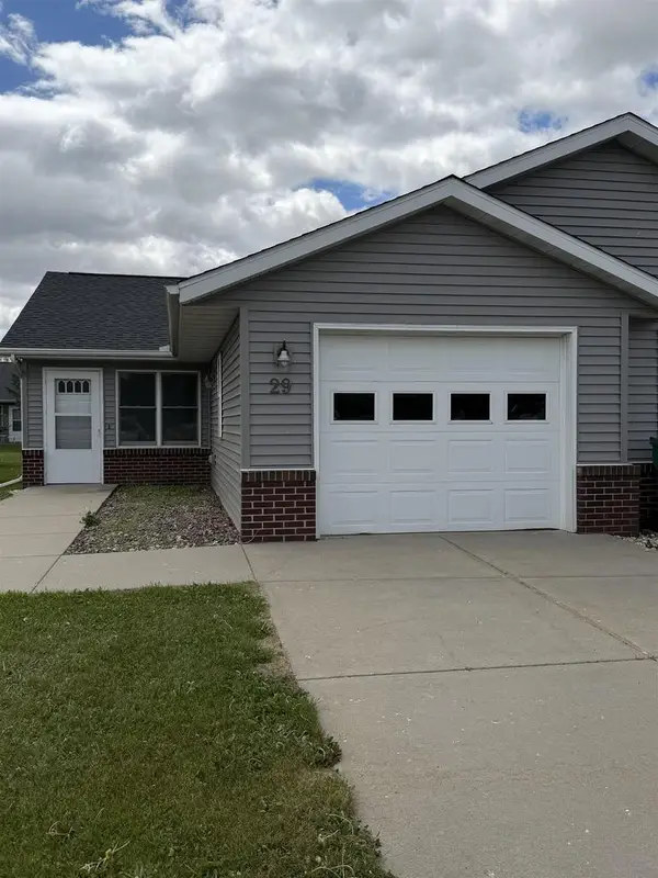 29 Garrison Drive #52, Evansville, WI 53536