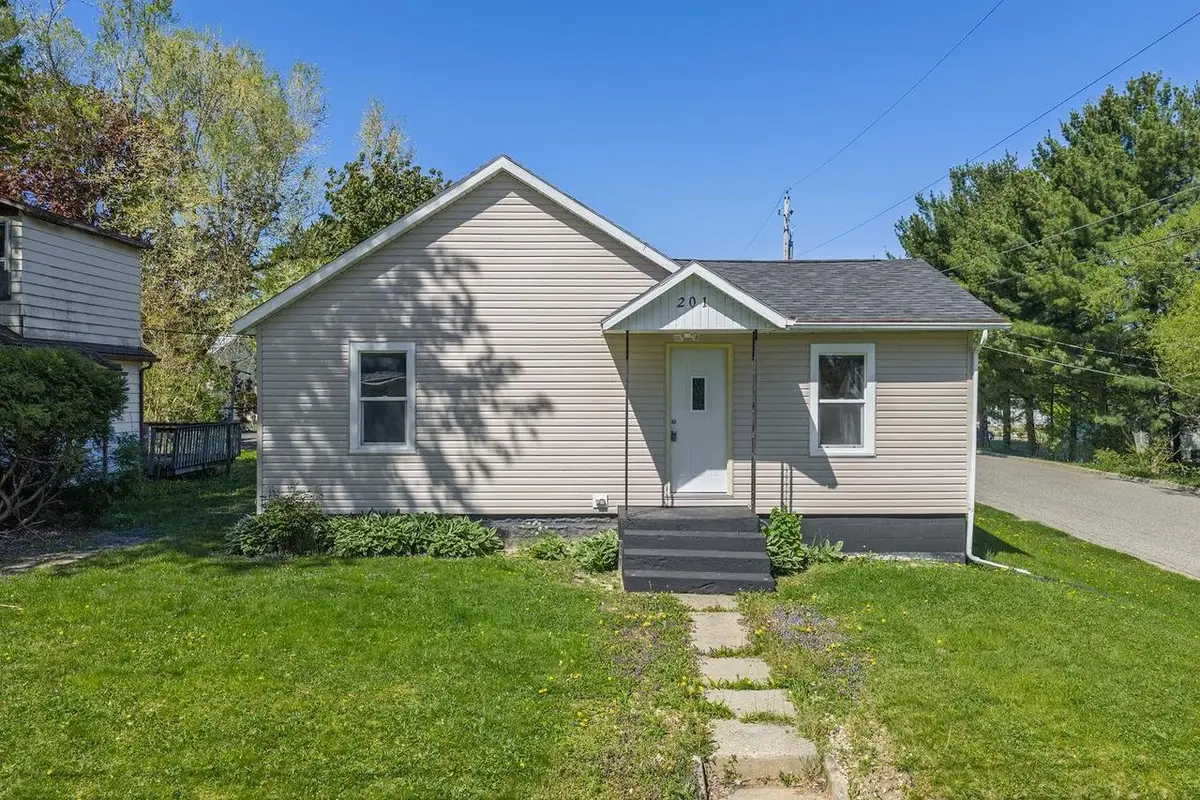 201 Arlington Avenue, Mauston, WI 53948 - #1