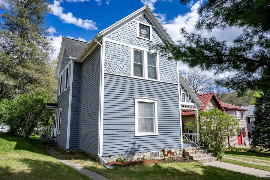 524 East Street, Wonewoc, WI 53968 - #3
