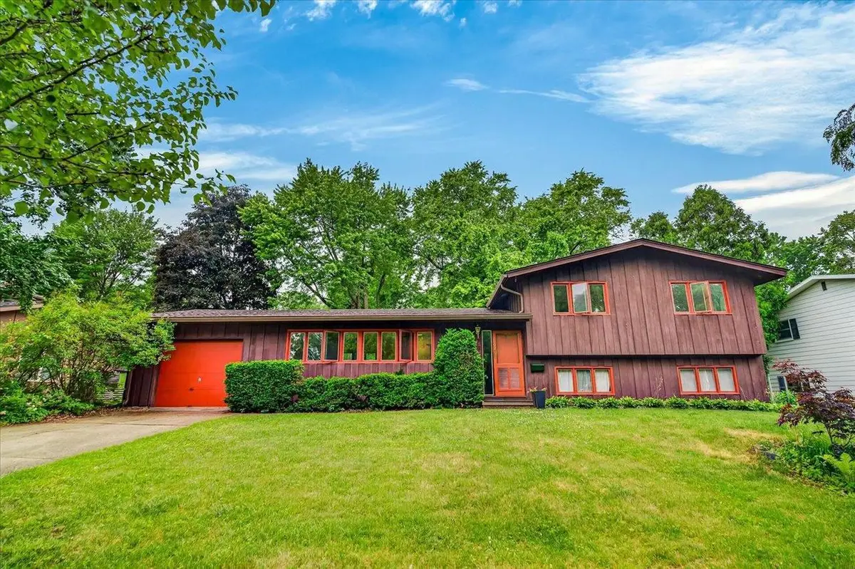 318 Cheyenne Trail, Madison, WI 53705 - #1