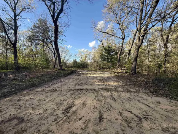 W1336 Arbor Lake N Drive, Lyndon Station, WI 53944