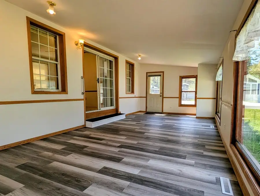 113 Wood Haven Drive #35, Wisconsin Dells, WI 53965 - #2