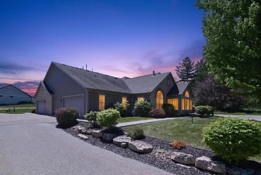 53 Harvest Way, Fitchburg, WI 53711 - #2