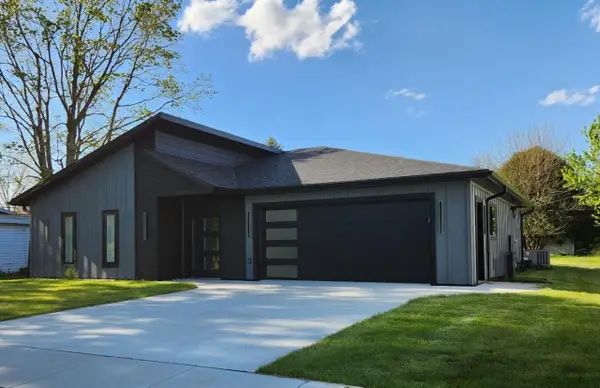 460 W 1st Street, Richland Center, WI 53581