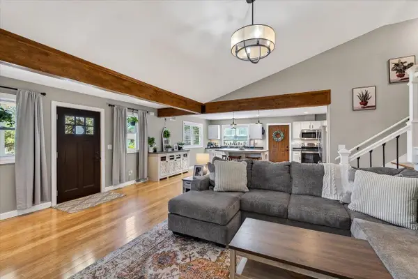 325 Heidi Court, New Glarus, WI 53574
