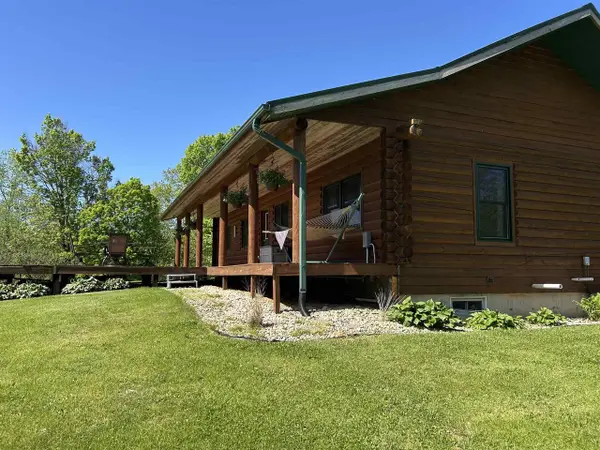 19085 Kestrel Ridge Lane, Richland Center, WI 53581