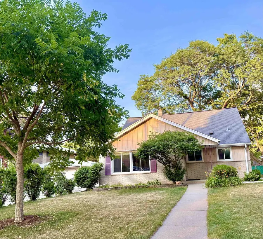 2250 N 103rd Street, Wauwatosa, WI 53226 - #2