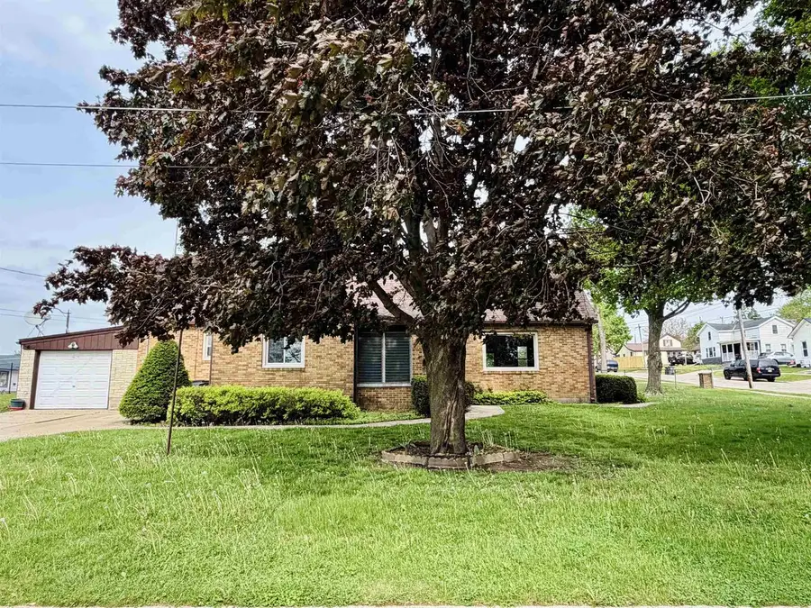 820 9th Avenue, Monroe, WI 53566 - #2