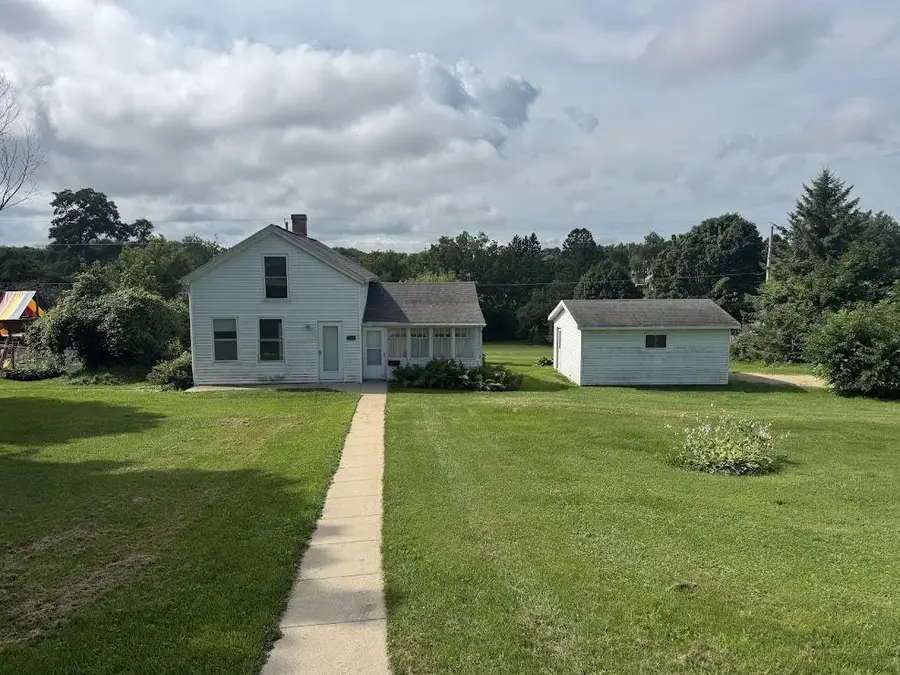 409 E Division Street, Dodgeville, WI 53533 - #2