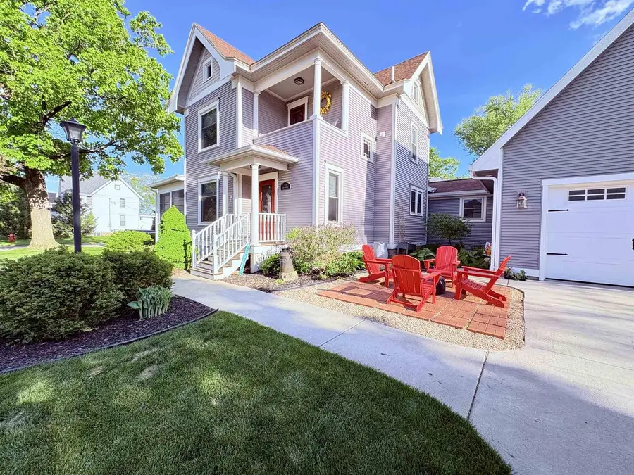 104 W Church Street, Belleville, WI 53508 - #3