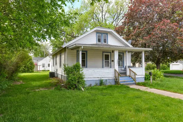 1521 Mineral Point Avenue, Janesville, WI 53548