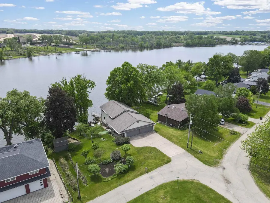1300 E Mound Drive, Edgerton, WI 53534 - #2