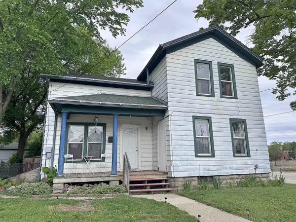 102 Union Street, Janesville, WI 53548