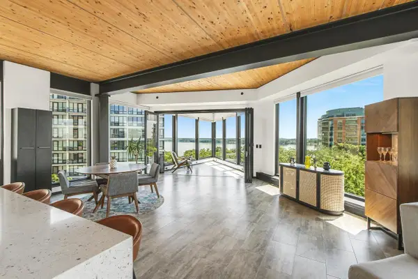 211 S Henry Street #603, Madison, WI 53703