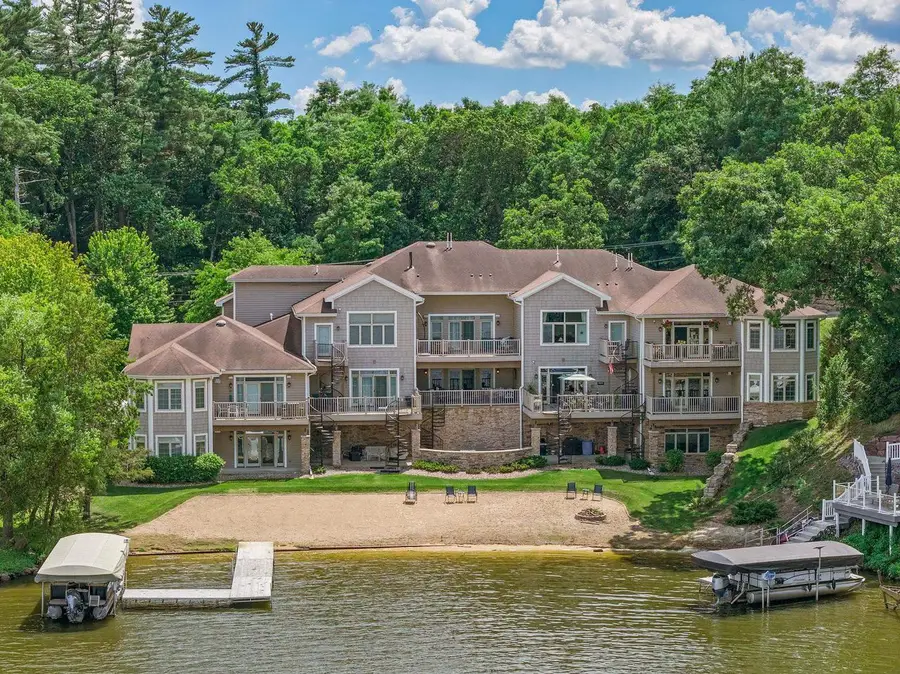 715 Canyon Road #4, Wisconsin Dells, WI 53965 - #2