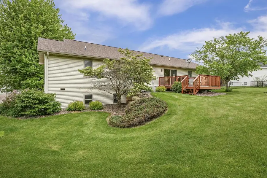 605 Prairie Hills Drive, Dodgeville, WI 53533 - #3