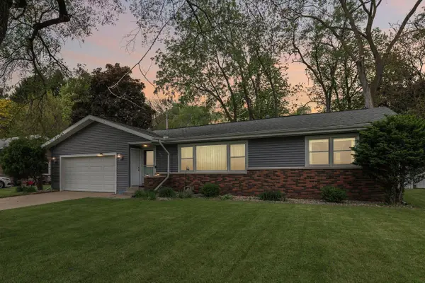 105 W Slifer Street, Portage, WI 53901