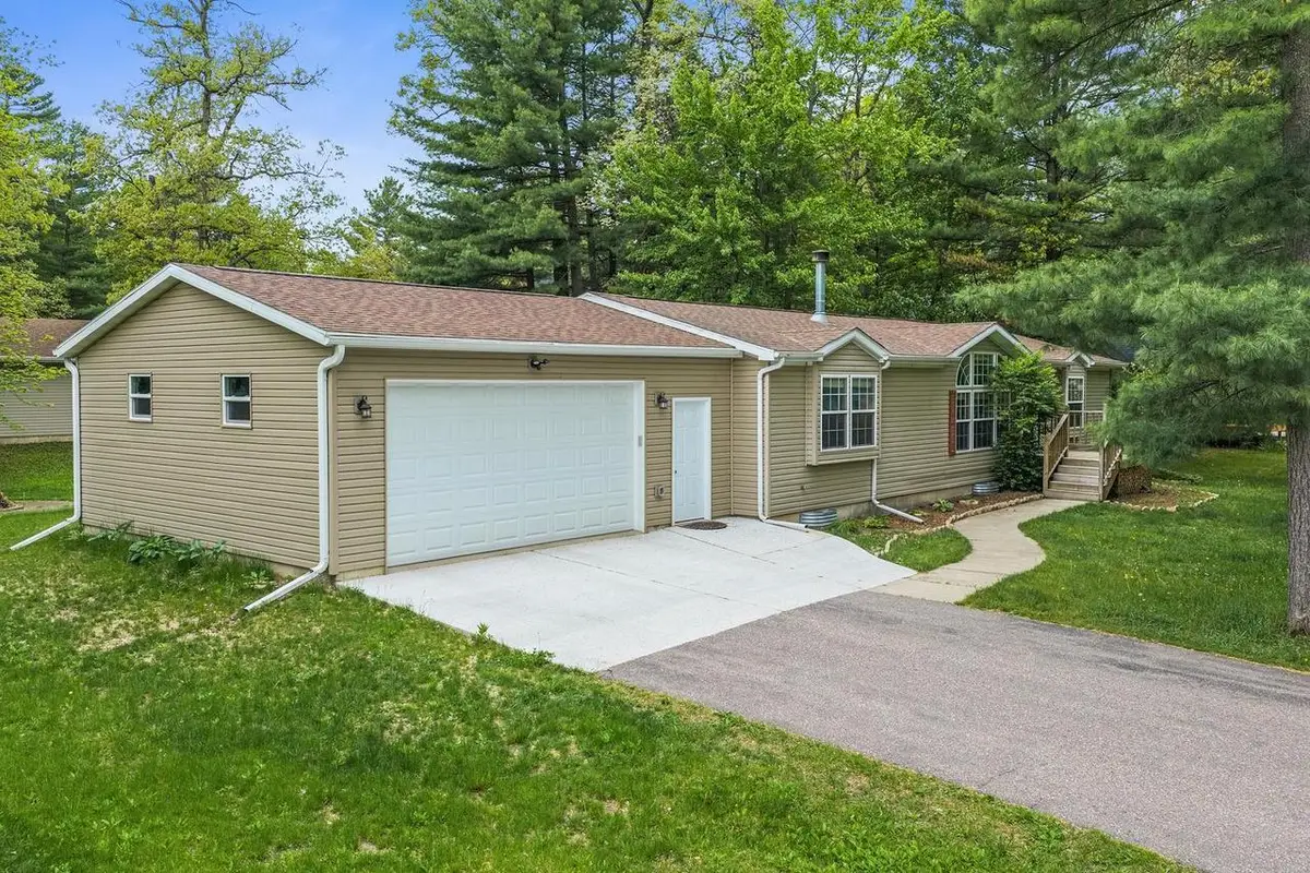148 Cliffside Drive, Wisconsin Dells, WI 53965 - #1