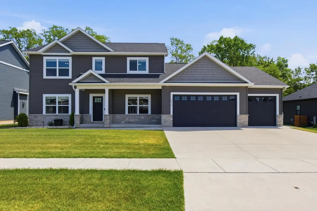 3810 Tanglewood Place, Janesville, WI 53546 - #1
