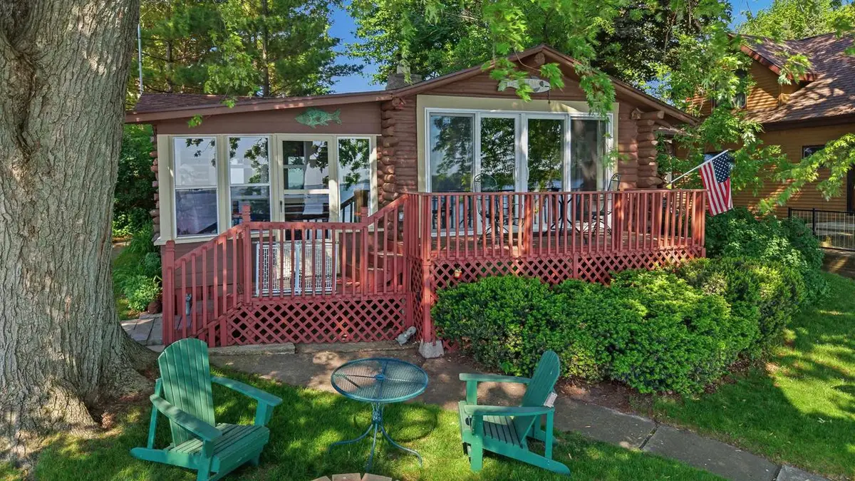 N10644 Howard Drive, Fox Lake, WI 53933 - #1