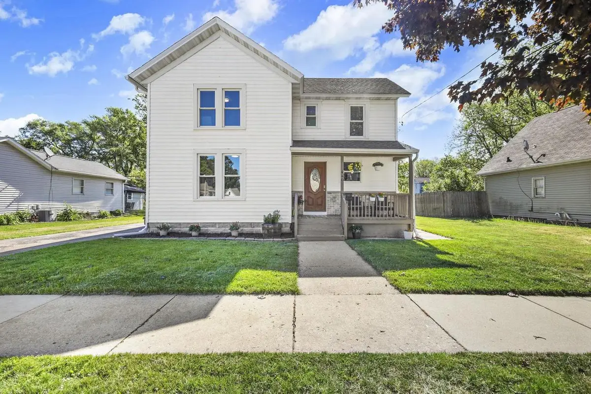 440 N Chatham Street, Janesville, WI 53548 - #1