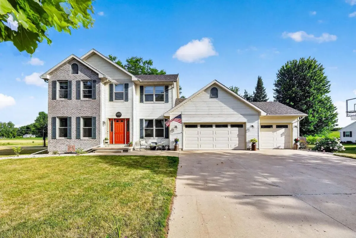 1109 W Milwaukee Street, Stoughton, WI 53589 - #1