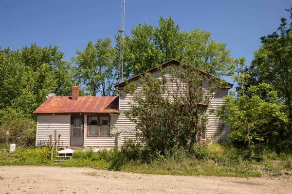 719 S Main Street, Westfield, WI 53964