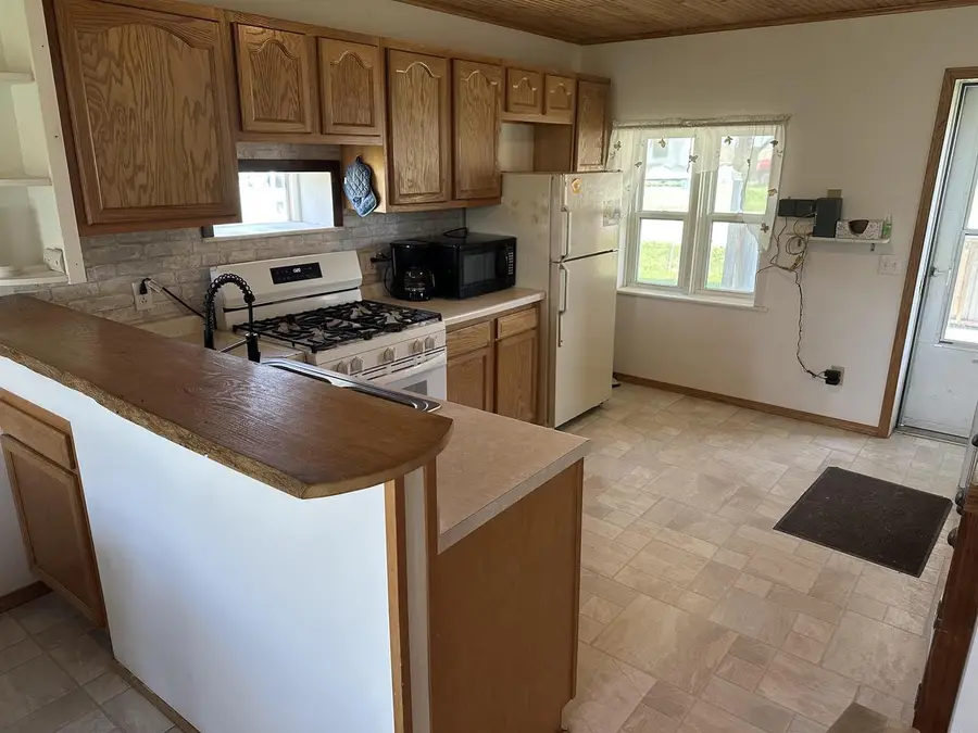 1267 Old Rossville Road, Waukon, IA 52172 - #3