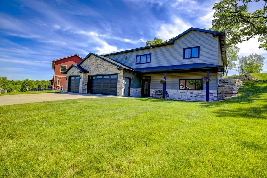 107 Savannah Circle, Barneveld, WI 53507 - #2