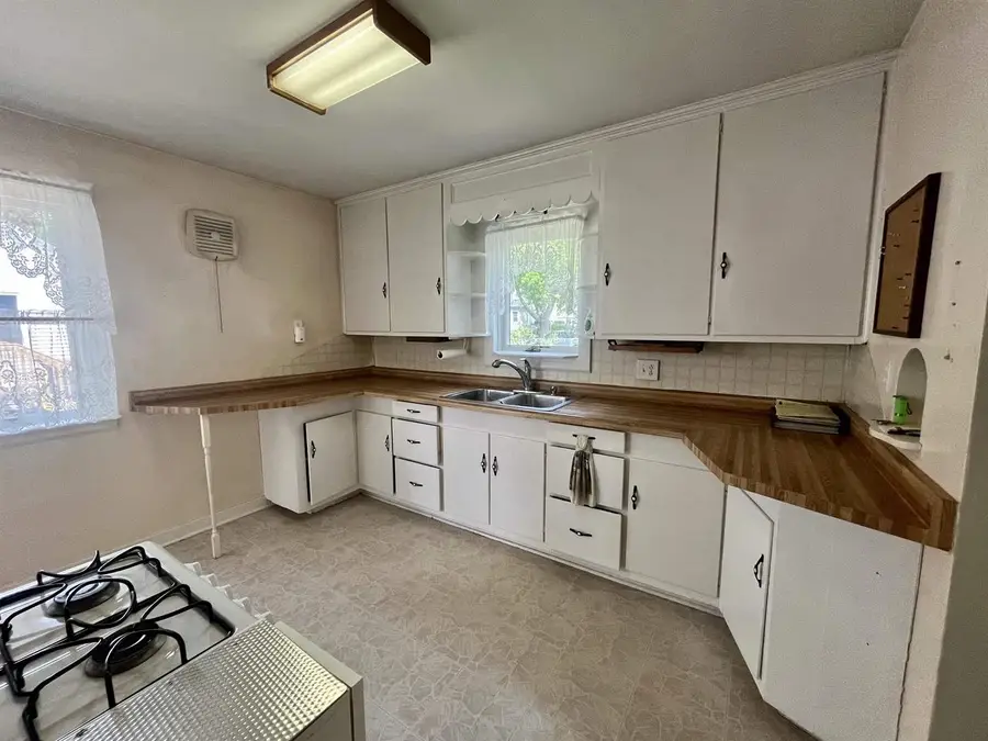 303 Garfield Avenue, Evansville, WI 53536 - #2