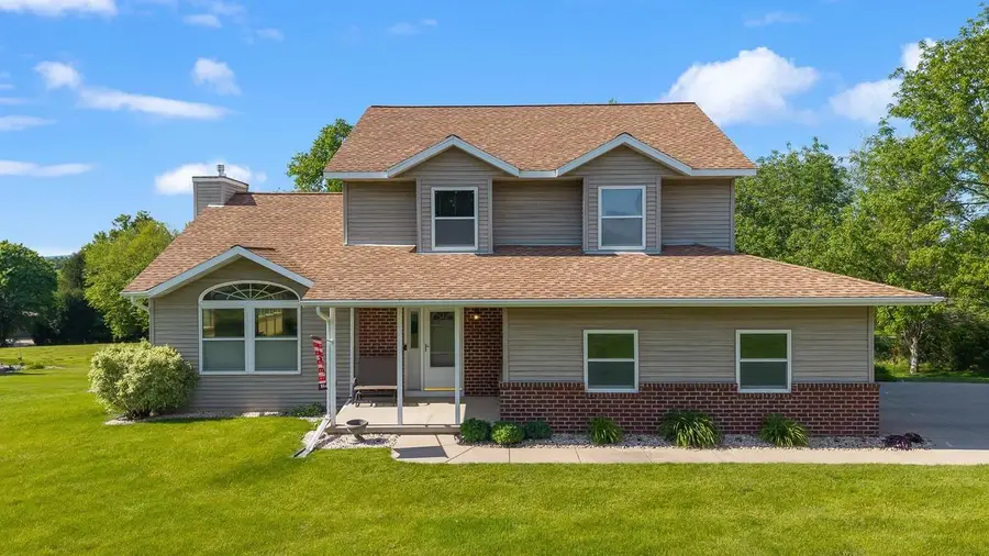 W14222 Selwood Drive, Prairie Du Sac, WI 53578 - #3