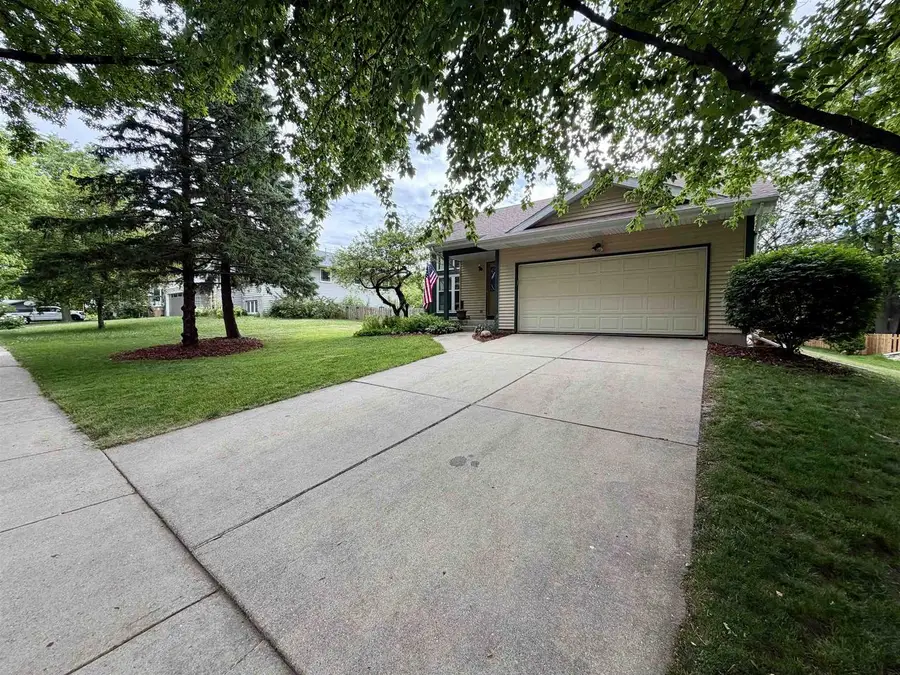 2809 Maple View Drive, Madison, WI 53719 - #2