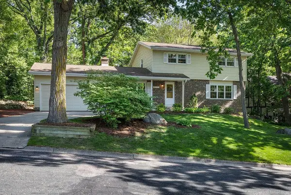 927 Camp Fire Drive, Sun Prairie, WI 53590