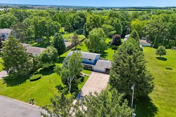 4833 Windsor Prairie Road, Waunakee, WI 53532