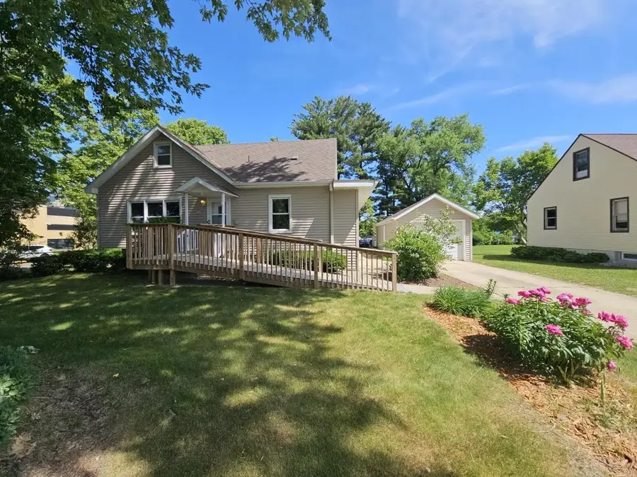 7240 Maywood Avenue, Middleton, WI 53562 - #2