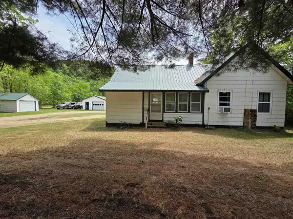 305 William Street, Avoca, WI 53506