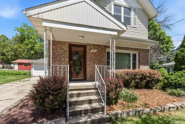 205 W Cherry Street, Fox Lake, WI 53933