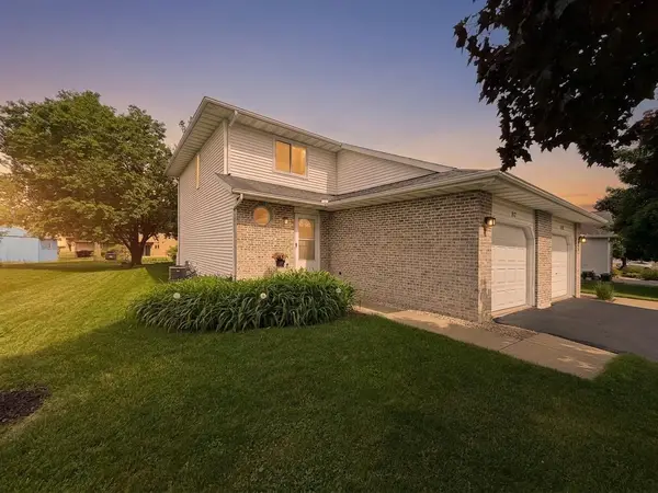 512 Old Indian Trail, Deforest, WI 53532