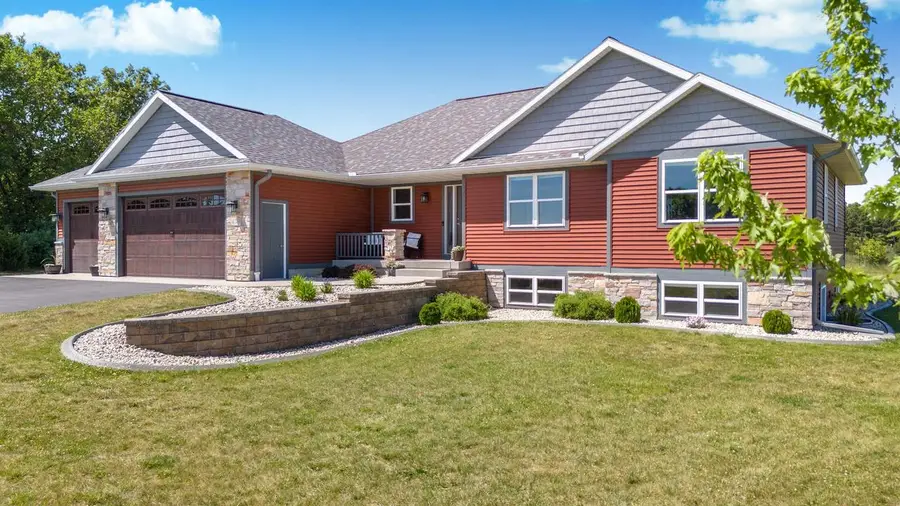 W7431 White Oak Run, Pardeeville, WI 53954 - #3