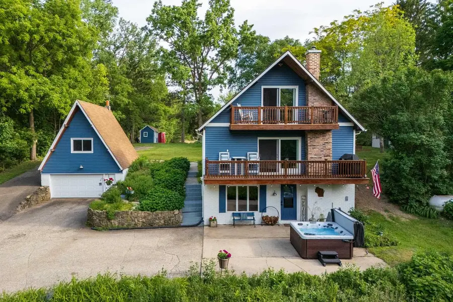 550 E Applewood Road, Edgerton, WI 53534 - #2
