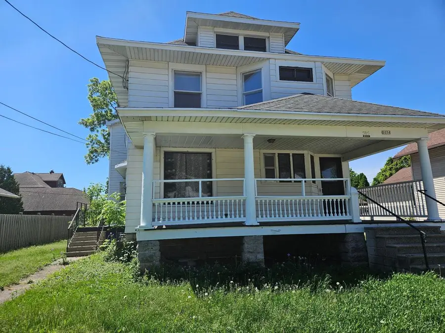 505 W Irving Avenue, Oshkosh, WI 54901 - #2