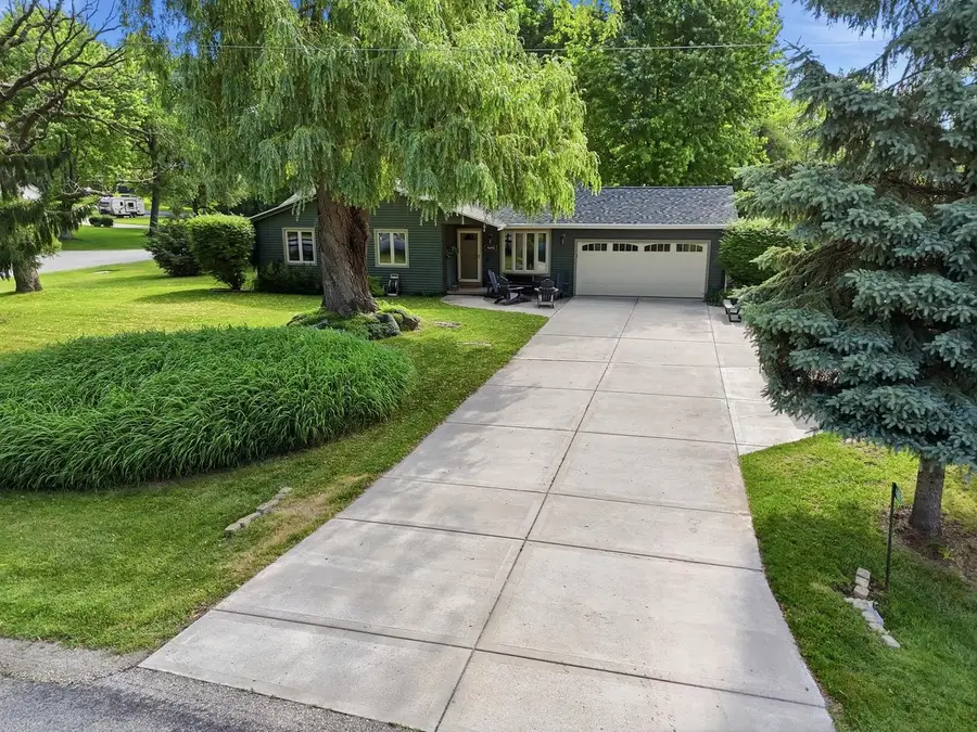 4692 Gaston Circle, Cottage Grove, WI 53527 - #2