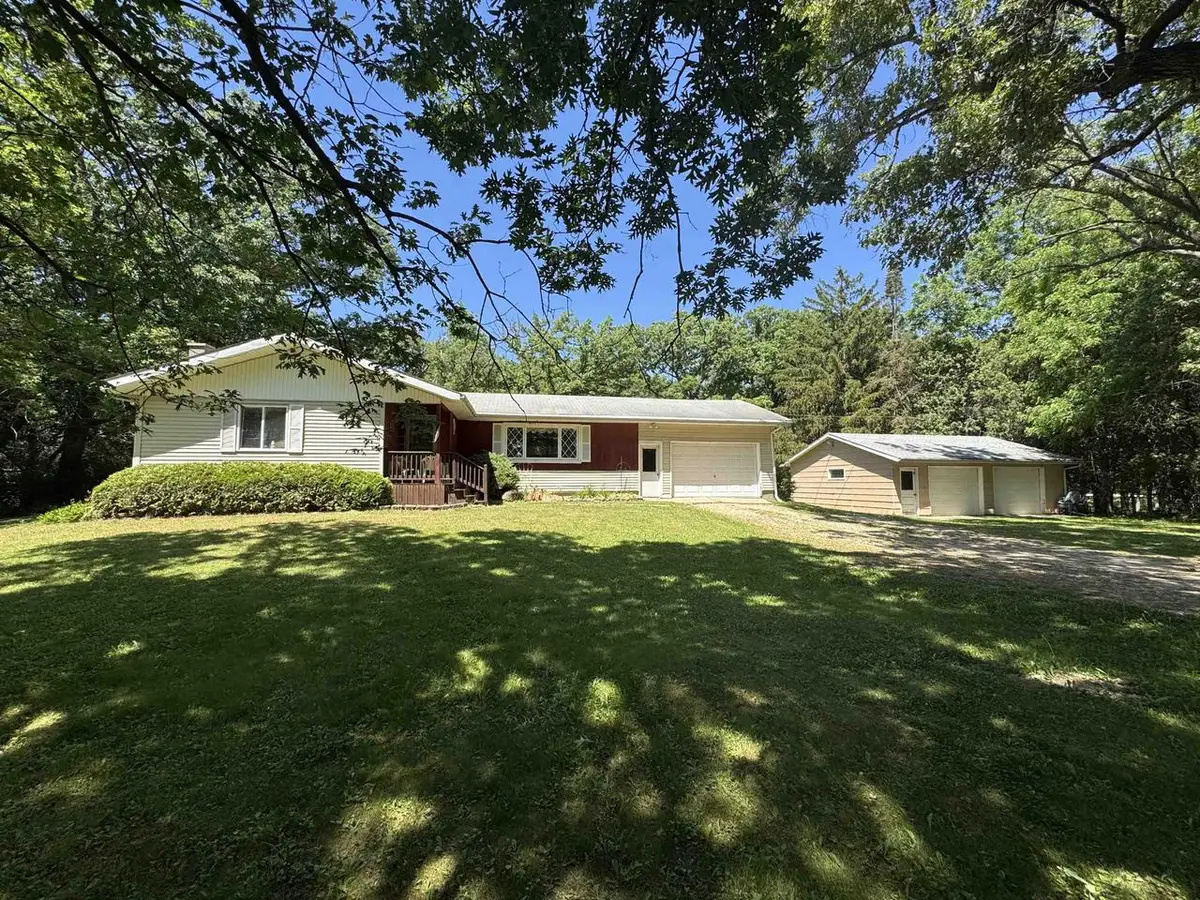4529 E Palakwia Drive, Janesville, WI 53546 - #1