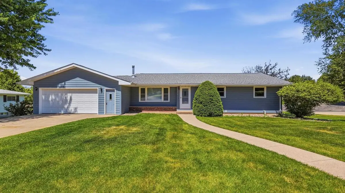 1070 Princess Court, Platteville, WI 53818 - #1